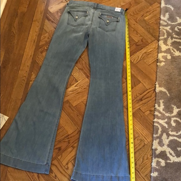 Hudson Denim Ferris Flare 24” leg opening - Picture 6 of 8